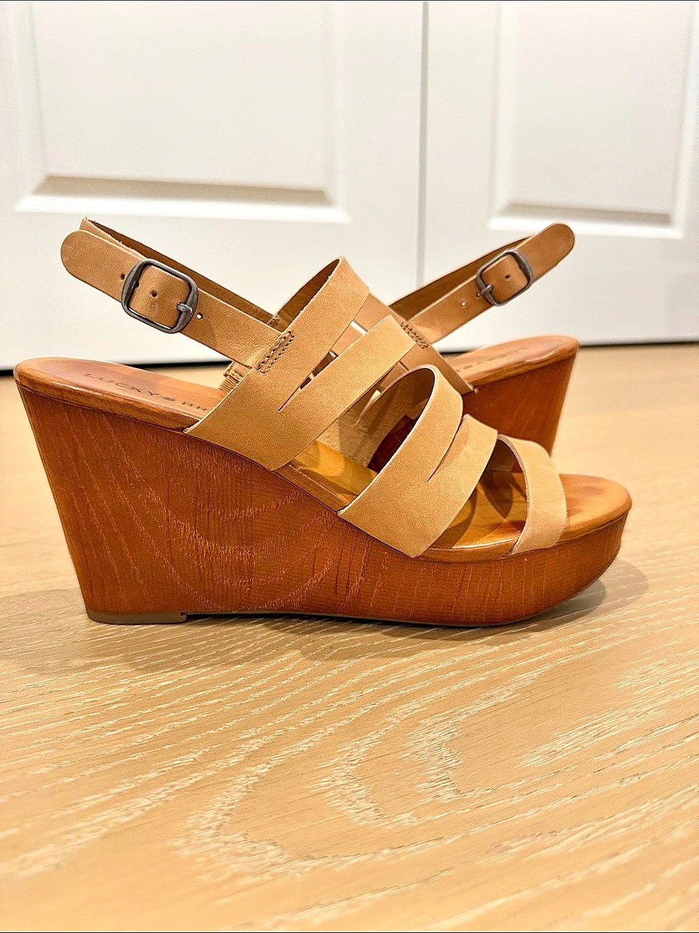 Lucky Brand Adario Wedge Sandal Brown & Tan